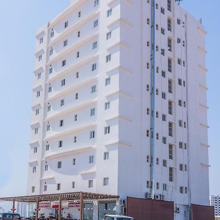 Oyo 104 Loban Hotel Apartment Seeb Exterior foto